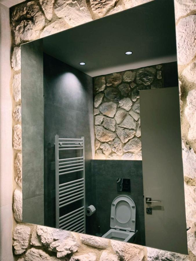 Luxury Townhouse Suite Larissa Exterior photo